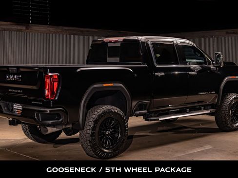 Used 2020 GMC Sierra 3500 Denali w/ Denali Ultimate Package image 9