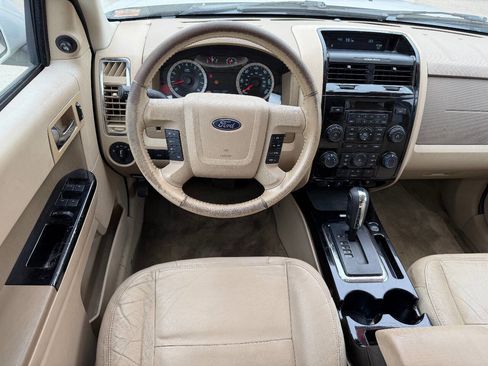 Used 2010 Ford Escape Limited image 14