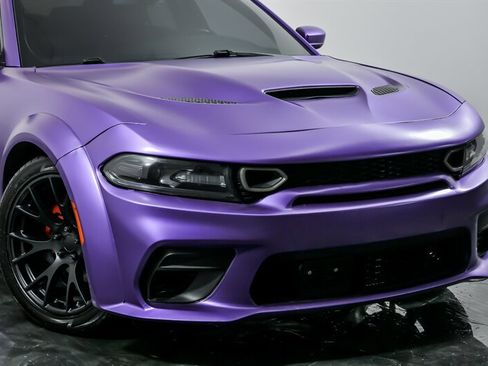 Used 2019 Dodge Charger R/T image 2