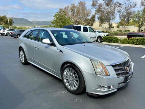 Used 2011 Cadillac CTS Performance RWD image 6