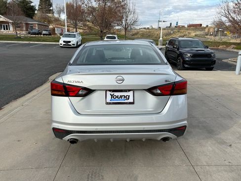 Used 2023 Nissan Altima 2.5 SL image 9