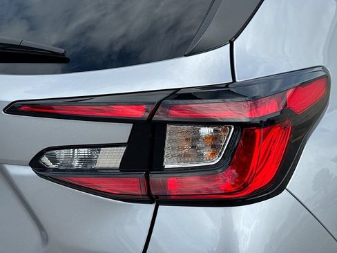 Used 2025 Subaru Crosstrek 2.5i Premium AWD/4WD image 30