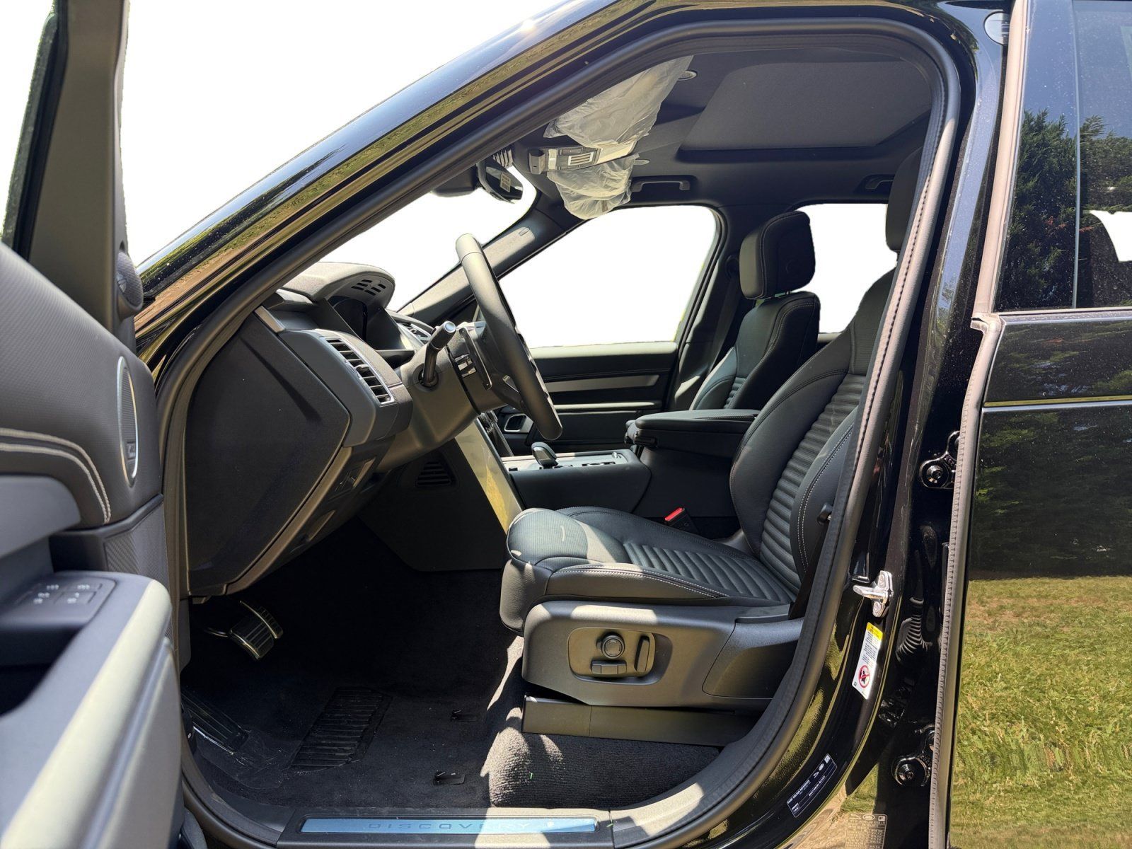 New 2026 Land Rover Discovery Dynamic SE AWD/4WD image 10