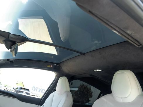 Used 2024 Tesla Model X Plaid AWD/4WD image 4
