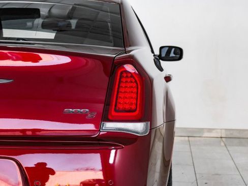 Used 2022 Chrysler 300 S image 48