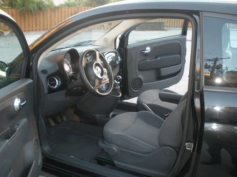 Used 2012 FIAT 500 Pop FWD image 23
