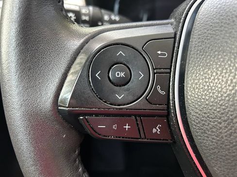 Used 2023 Toyota RAV4 XLE Premium FWD image 20