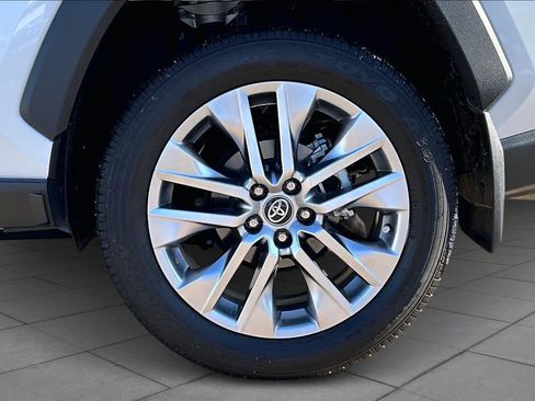 Used 2024 Toyota RAV4 XLE Premium image 11