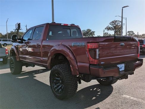 Used 2022 Ford F250 Lariat w/ Black Appearance Package image 6