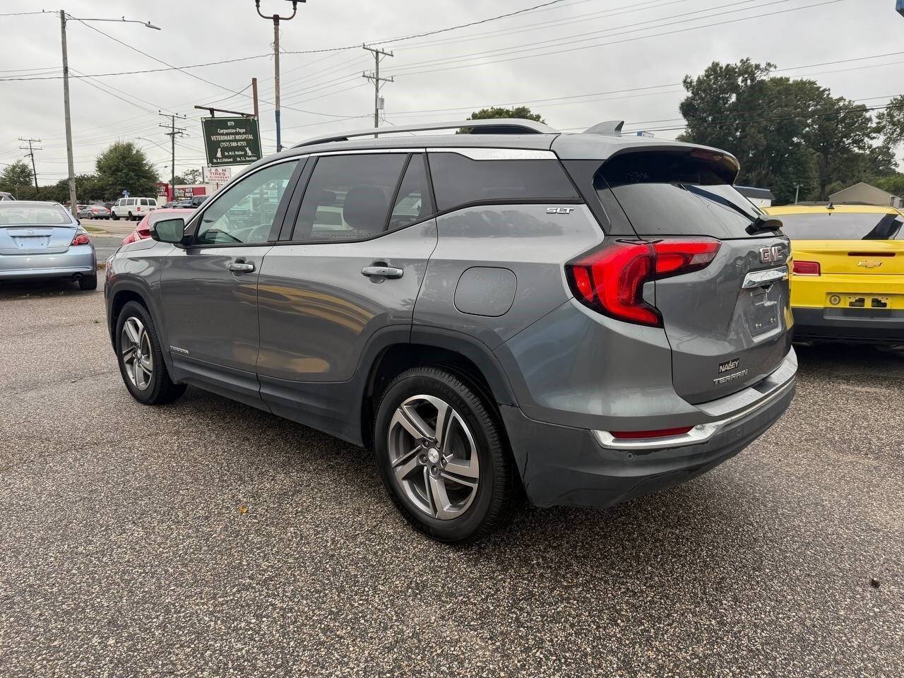 Used 2020 GMC Terrain SLT w/ Preferred Package FWD image 3