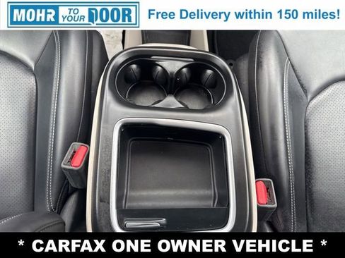 Used 2023 Chrysler Pacifica Touring-L image 30