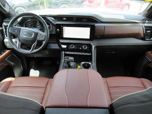 Used 2024 GMC Sierra 1500 Denali Ultimate image 13