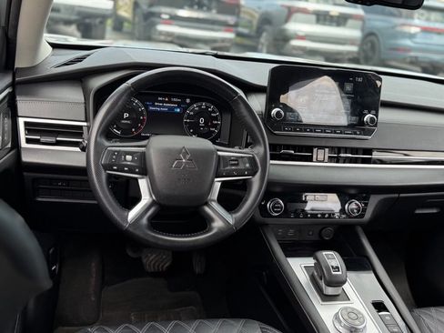 Used 2022 Mitsubishi Outlander SEL AWD/4WD image 6