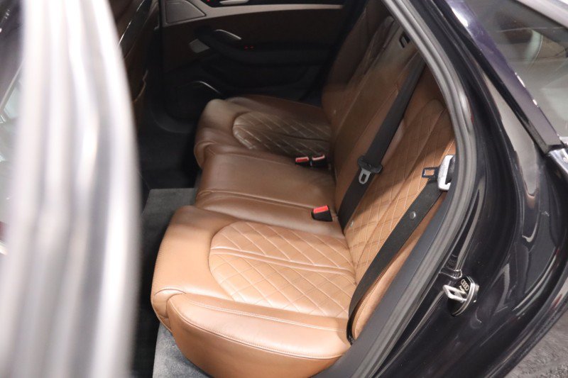 Used 2014 Audi S8 AWD/4WD image 40