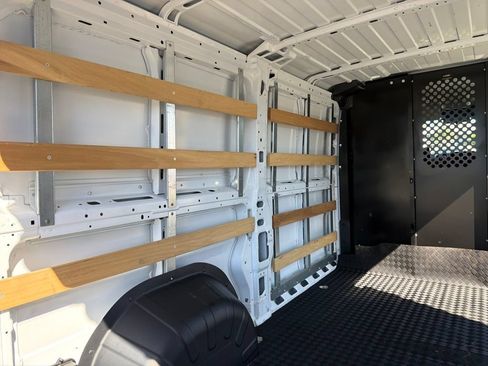 Used 2025 RAM ProMaster 2500 w/ U-Haul Equipment Group FWD image 28