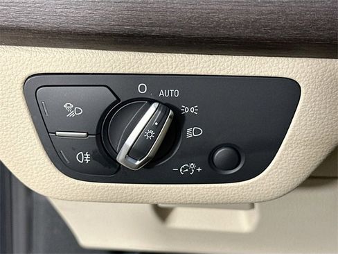 Used 2022 Audi Q5 2.0T Premium Plus image 23