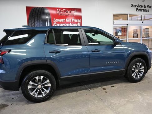 Used 2025 Chevrolet Equinox LT w/ Safety and Technology Package image 5