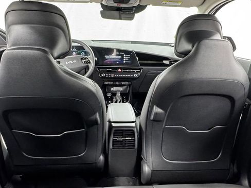 New 2026 Kia Niro EX FWD image 17