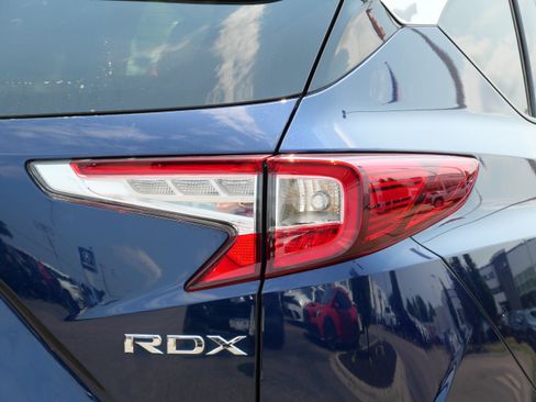Used 2024 Acura RDX SH-AWD image 17
