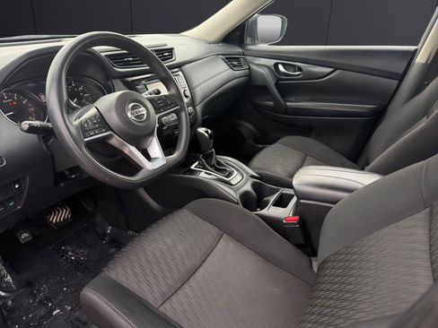 Used 2018 Nissan Rogue S image 12