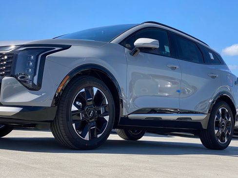New 2026 Kia Sportage SX FWD image 10