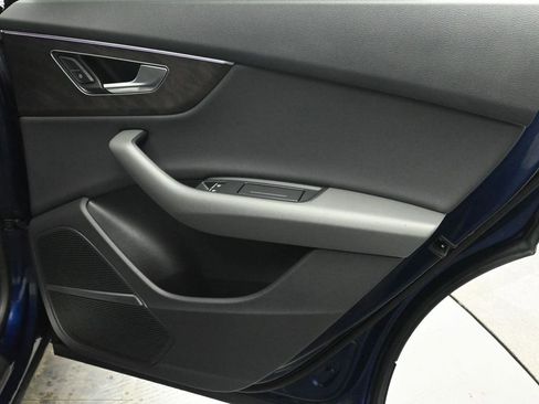 Used 2020 Audi Q8 Prestige w/ Prestige Package image 17