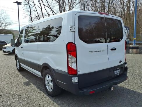 Used 2017 Ford Transit 150 XLT image 4