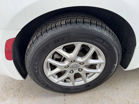 Used 2025 Chrysler Pacifica Select image 34