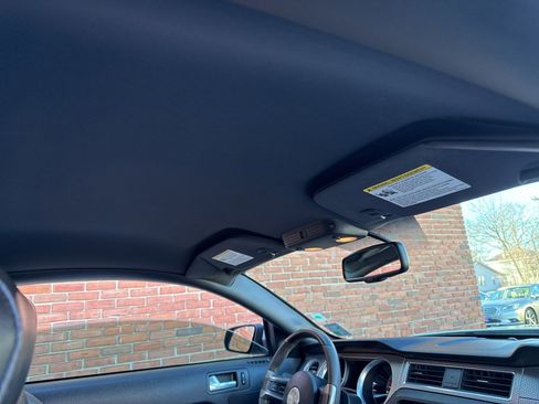 Used 2010 Ford Mustang Shelby GT500 image 30