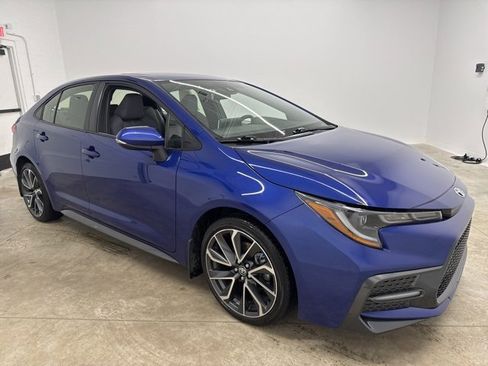 Used 2020 Toyota Corolla SE image 3