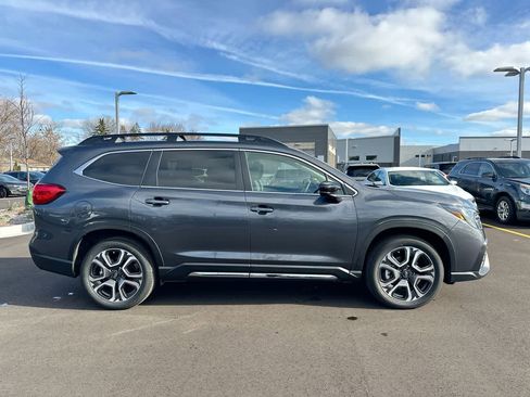 Certified 2025 Subaru Ascent Limited image 6