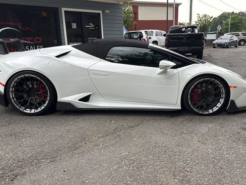 Used 2017 Lamborghini Huracan LP 580-2 RWD image 4