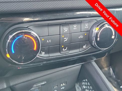 Used 2024 Chevrolet TrailBlazer ACTIV FWD image 12