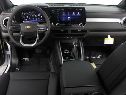 New 2026 Chevrolet Colorado LT image 10