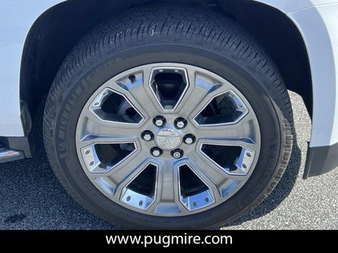 Used 2019 GMC Yukon XL Denali w/ Open Road Package image 12