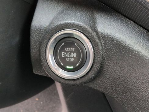 Certified 2021 Chevrolet TrailBlazer ACTIV w/ Convenience Package image 17