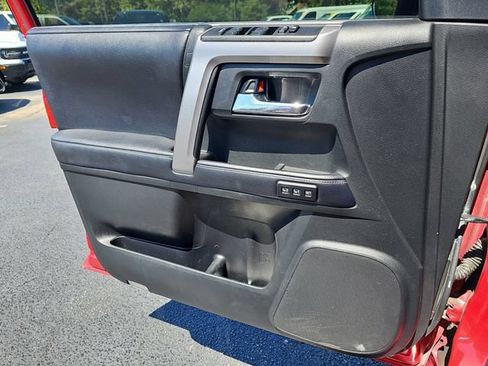 Used 2019 Toyota 4Runner Limited AWD/4WD image 24