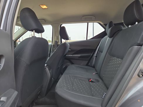 Used 2024 Nissan Kicks SV image 13