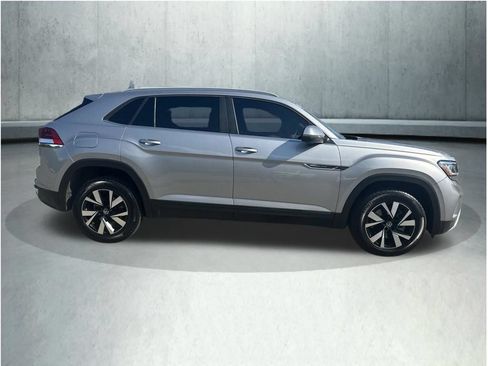 Used 2021 Volkswagen Atlas Cross Sport SE AWD/4WD image 7