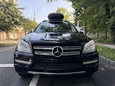 Used 2012 Mercedes-Benz GL 450 4MATIC image 3