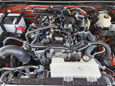 Certified 2025 Toyota Tacoma TRD Sport RWD image 26