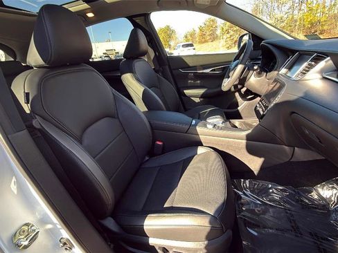 Certified 2025 INFINITI QX50 Luxe image 25