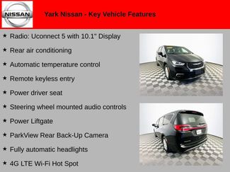 Used 2025 Chrysler Pacifica Select FWD video 2