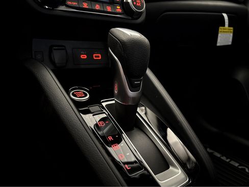 Used 2025 Nissan Versa SR w/ Trunk Package image 17