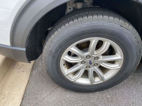 Certified 2021 Ford Explorer 4WD image 9