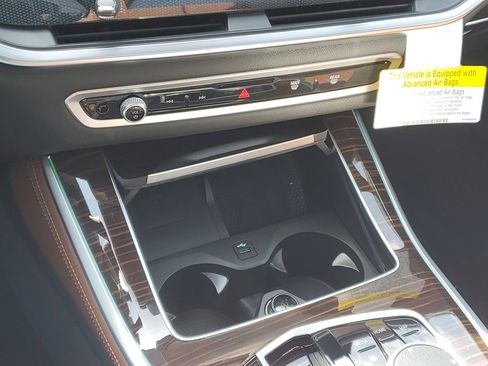 New 2026 BMW X5 xDrive40i w/ M Sport Package image 19