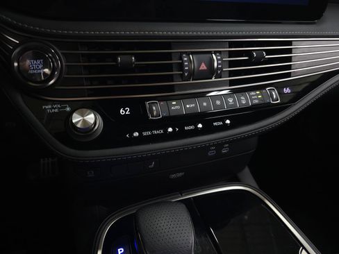Used 2024 Lexus LS 500 F Sport AWD/4WD image 27