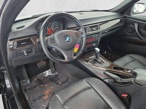 Used 2013 BMW 335i Convertible RWD image 10