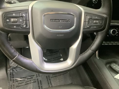 Used 2025 GMC Sierra 2500 Denali AWD/4WD image 15
