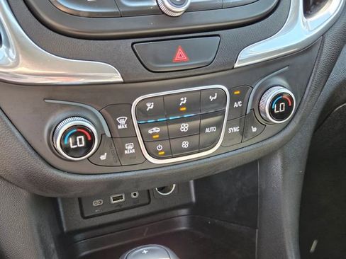Certified 2019 Chevrolet Equinox LT image 22
